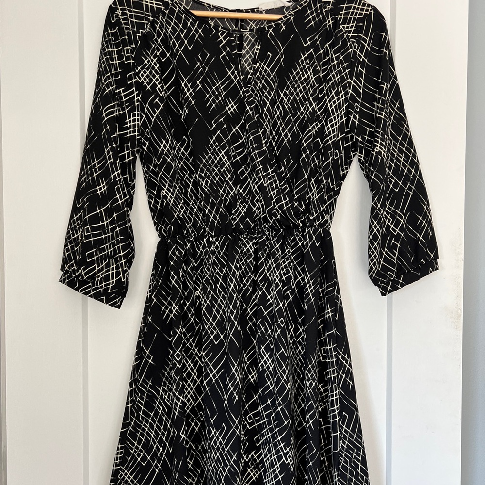 Lush Black and Tan Geometric 3/4 Length Sleeve Dress